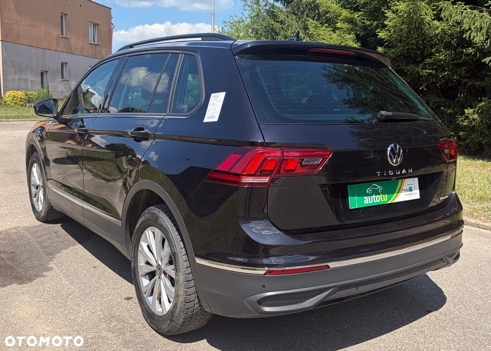 Volkswagen Tiguan - 12