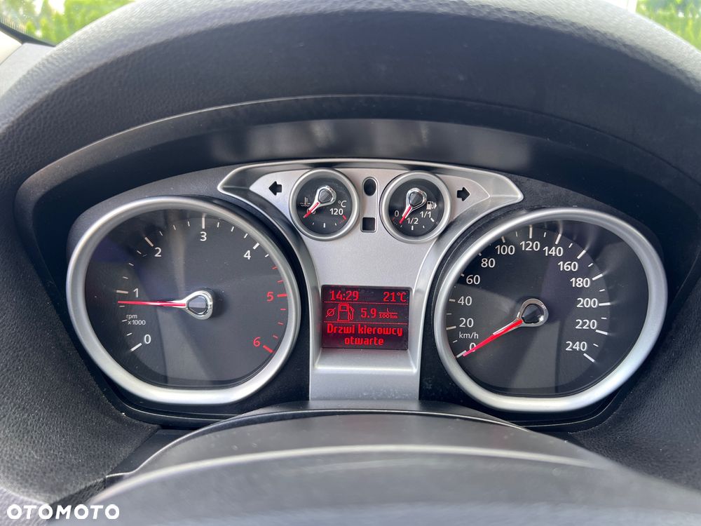 Ford Kuga 2.0 TDCi Titanium FWD - 15