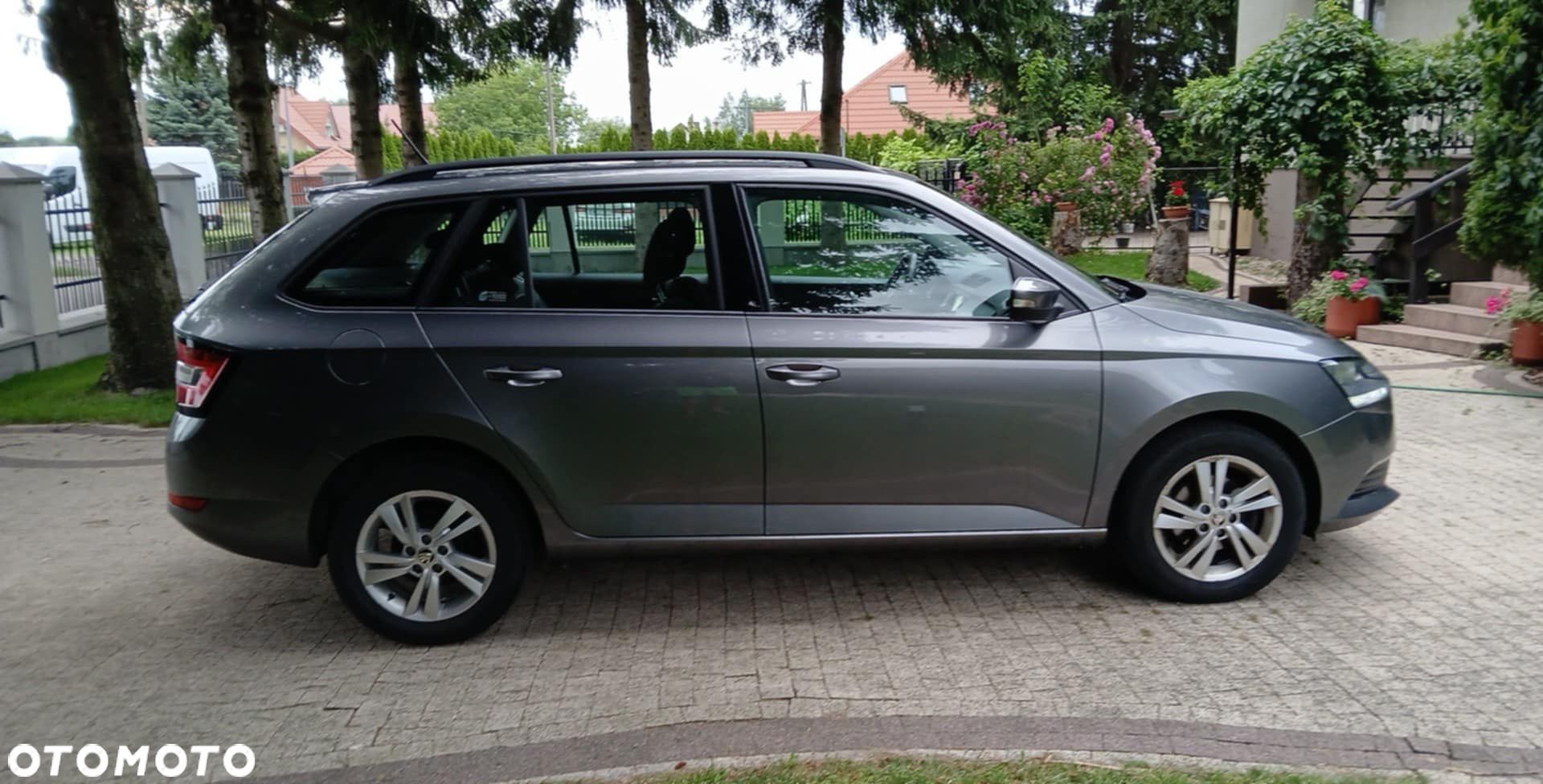 Skoda Fabia 1.0 TSI Ambition - 1