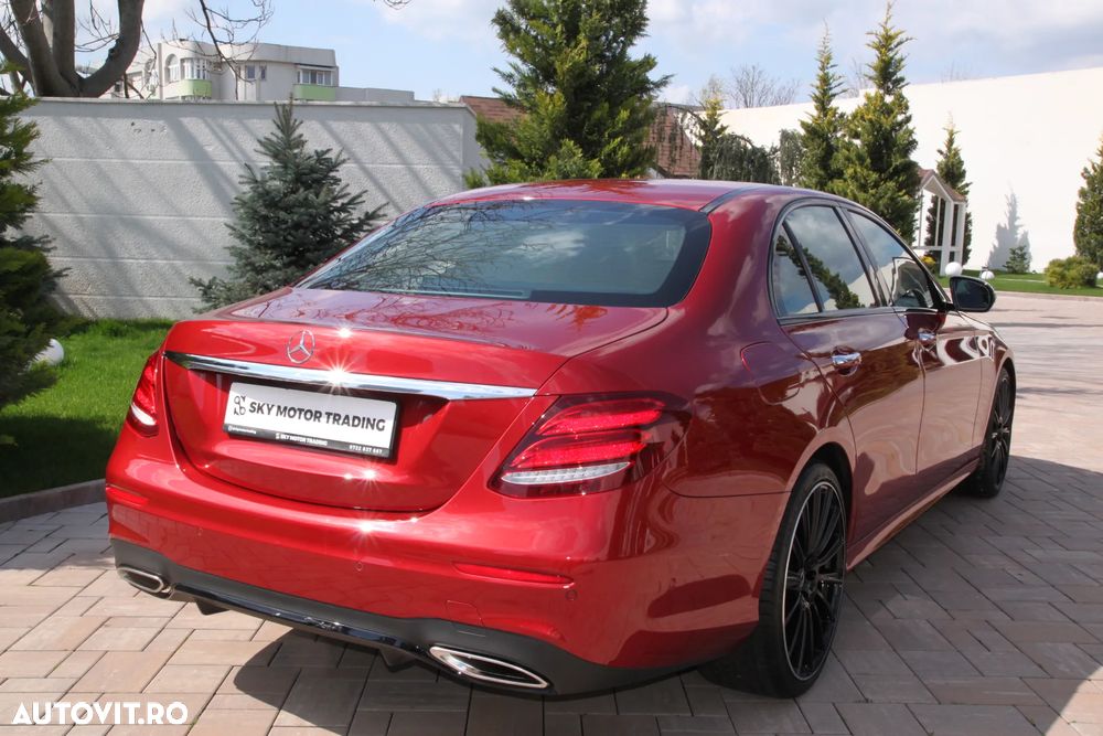 Mercedes-Benz E 200 4MATIC Aut. - 2