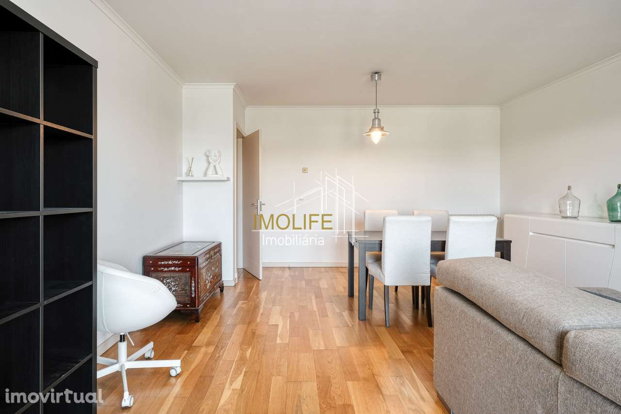 Apartamento T2 com Vista Desafogada em Benfica - Grande imagem: 5/46