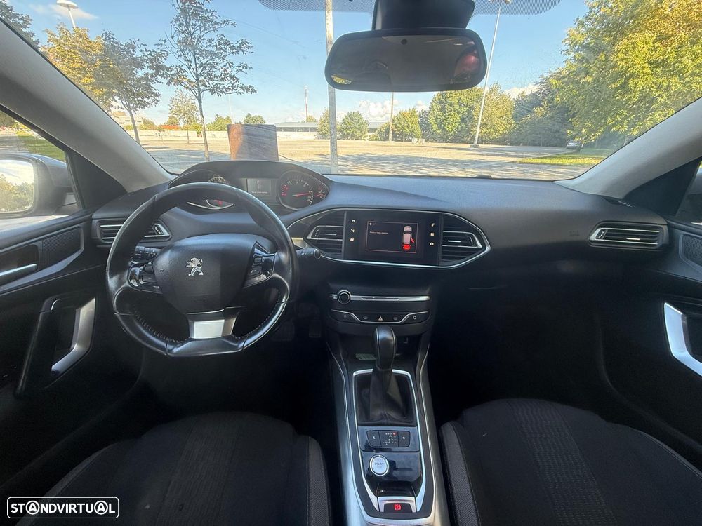 Peugeot 308 - 4