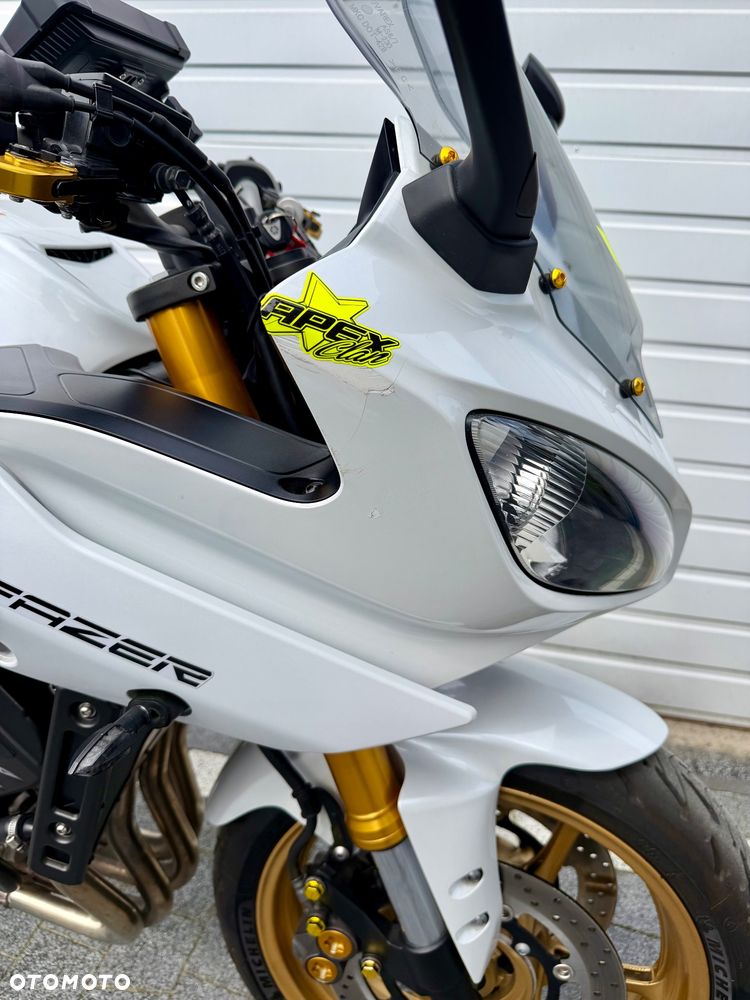 Yamaha FZ8 - 14