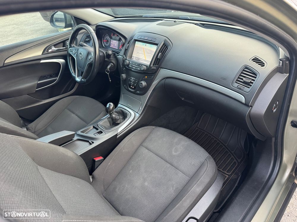 Opel Insignia 2.0 CDTI executive S/S - 32