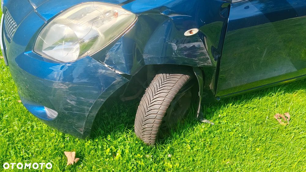 Toyota Yaris 1.0 Luna A/C - 9