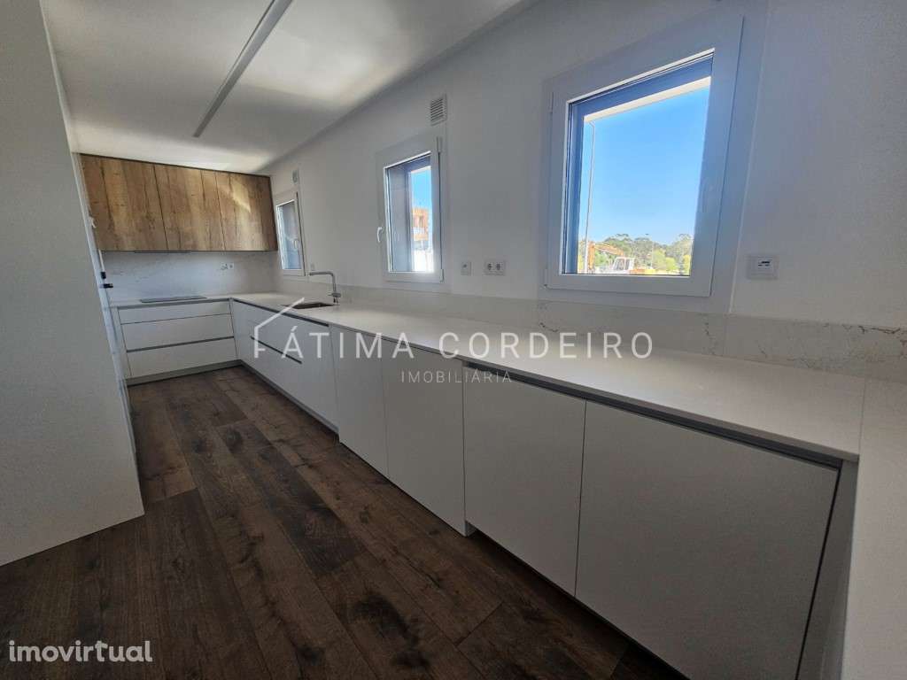 Magnifico T3+2 novo na Quinta do Desembargador , com parqueamento e... - Grande imagem: 4/27