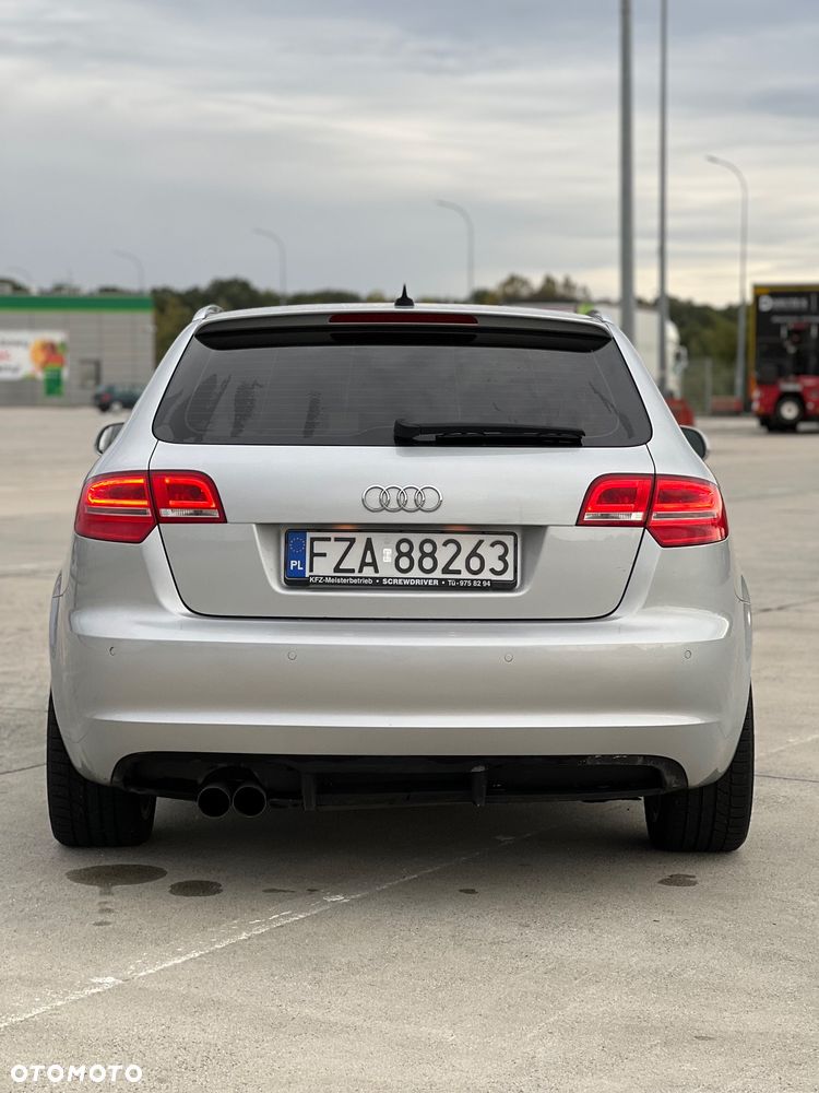 Audi A3 2.0 TDI DPF S line Sportpaket - 11