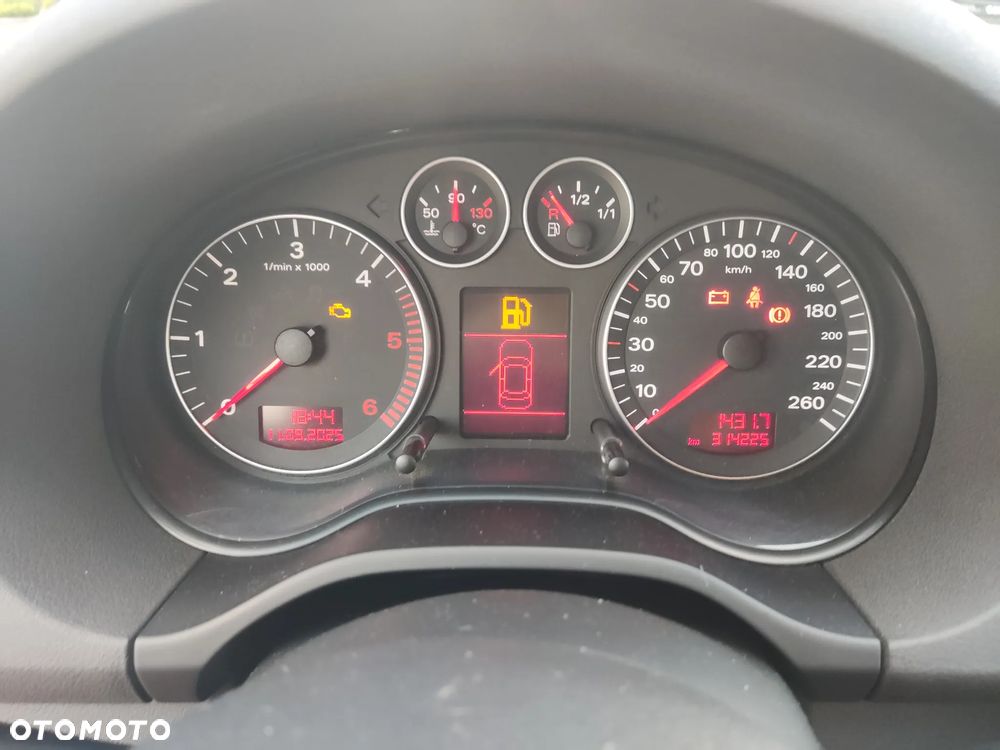 Audi A3 1.9 TDI DPF Ambiente - 7