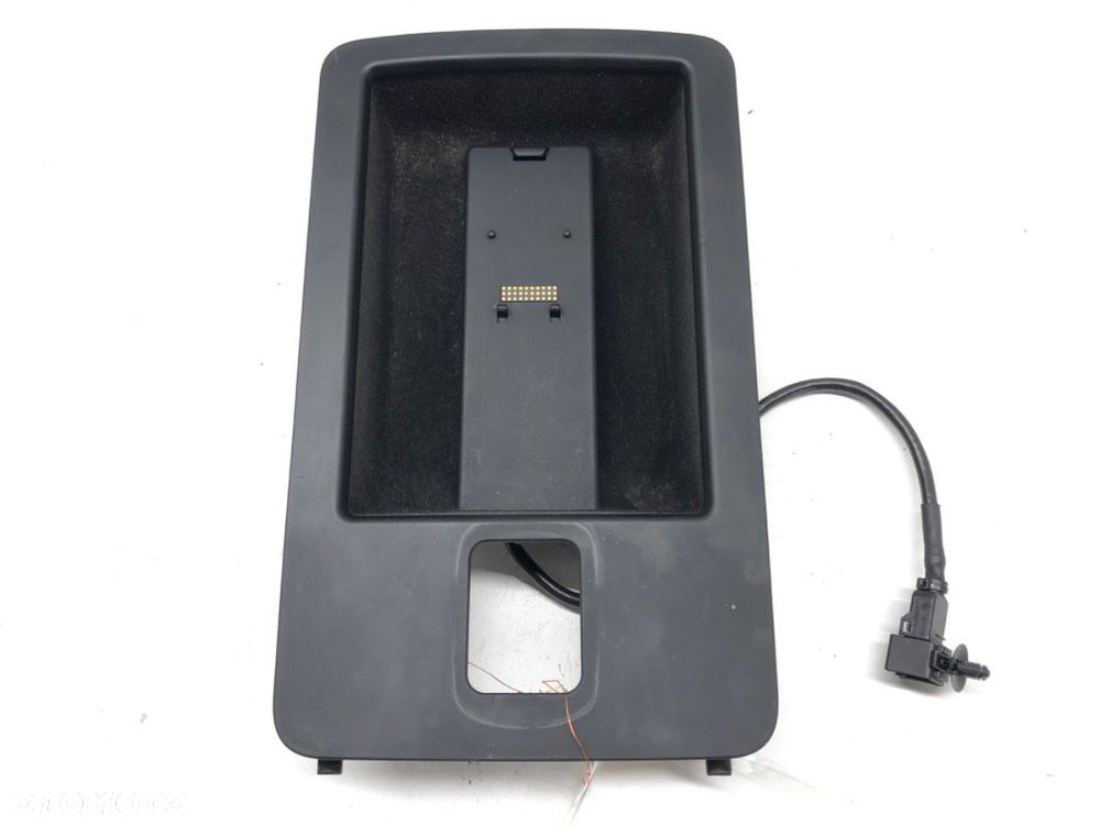 SCHOWEK PÓŁKA POD TELEFON - 73.00 PLN - AUDI A8 D3 (4E2, 4E8) 2002 - 2010 S8 quattro 331 kW [450 - 1