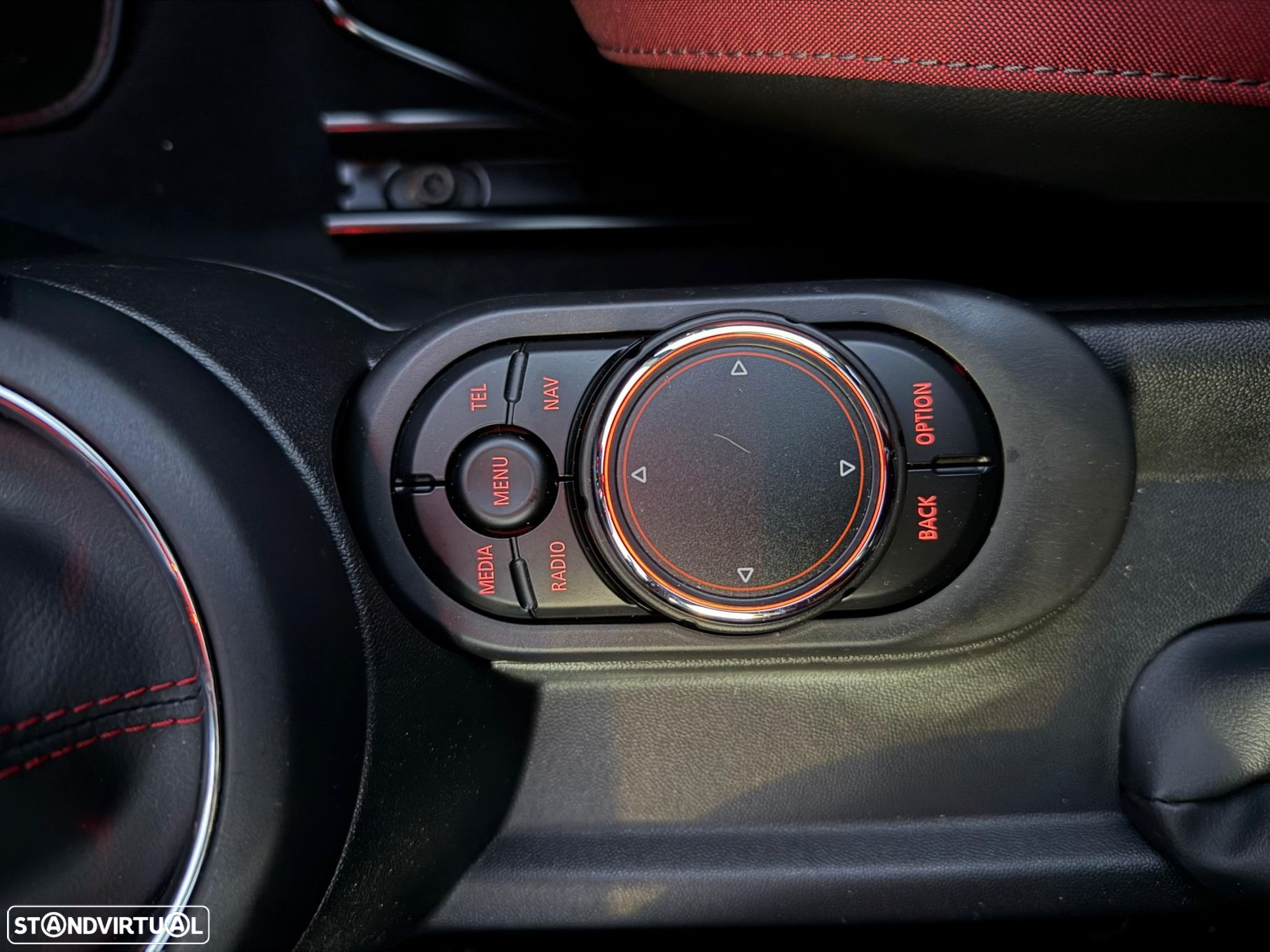 MINI 3 Portas John Cooper Works Plus Auto Desportiva - 16