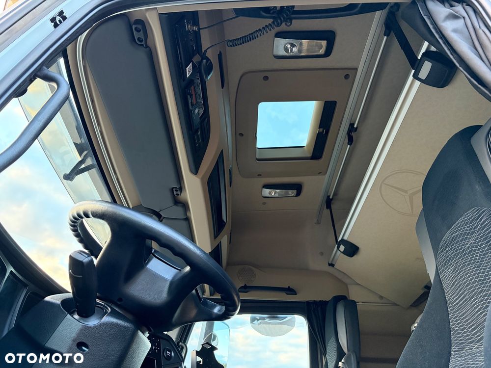Mercedes-Benz Actros Standard BigSpace - 17