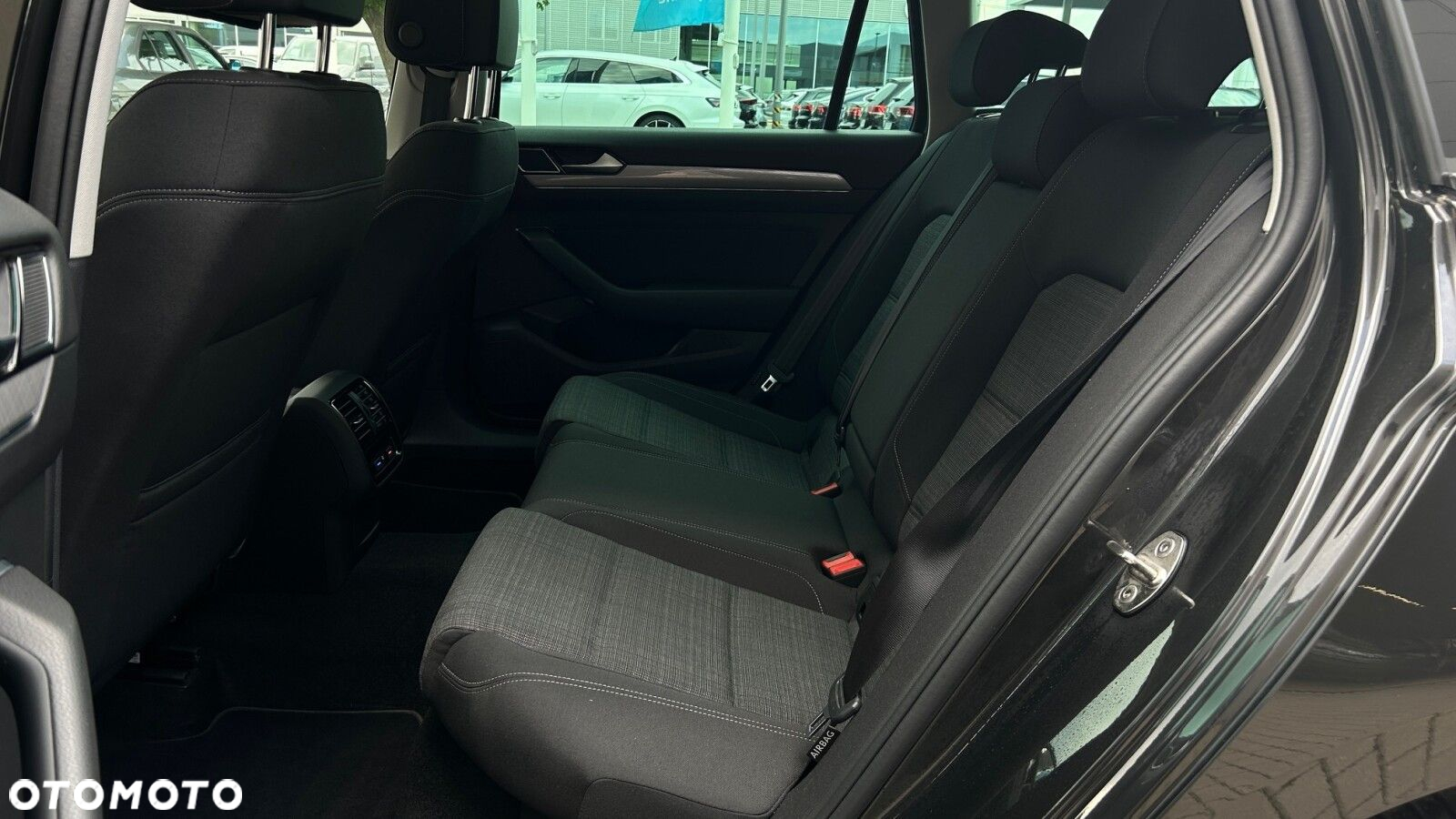 Volkswagen Passat 1.5 TSI EVO Business - 13