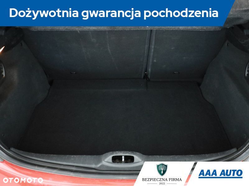 Peugeot 208 - 12
