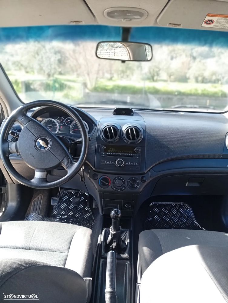 Chevrolet Aveo 1.2 LS - 10