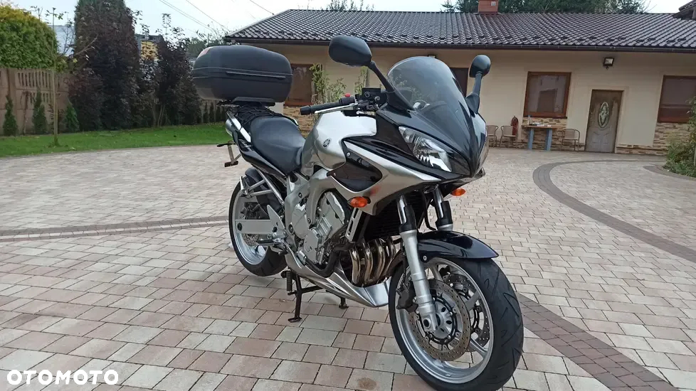Yamaha FZ6 - 4