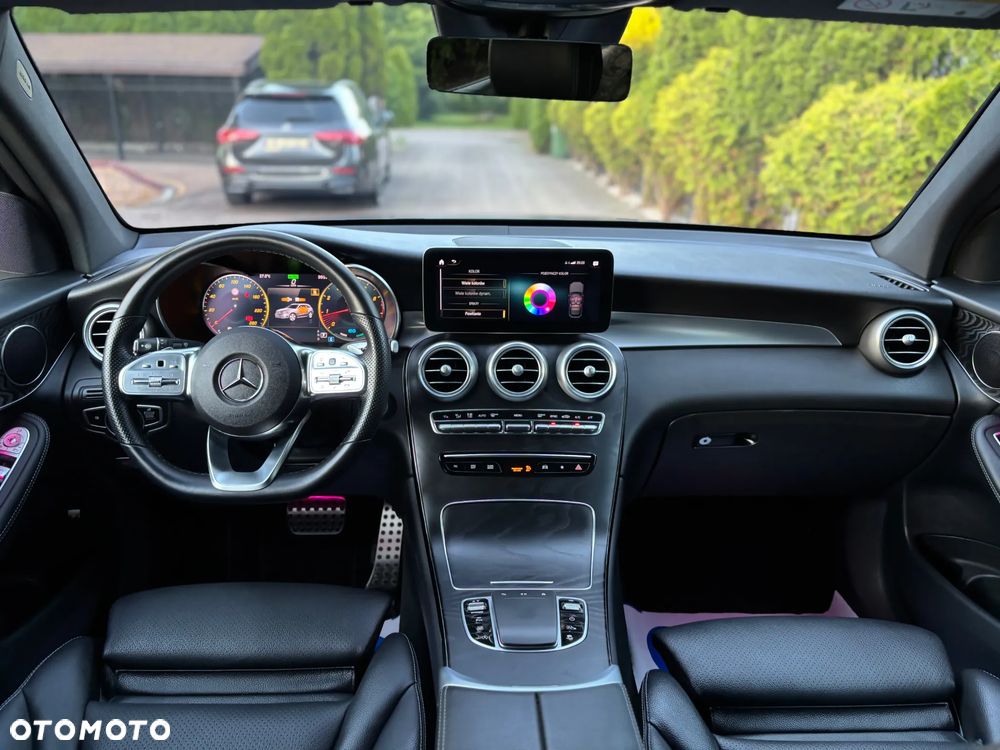 Mercedes-Benz GLC 200 4Matic 9G-TRONIC AMG Line - 22