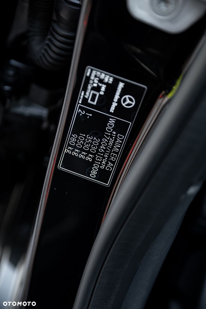 Mercedes-Benz Klasa A 250 4Matic 7G-DCT AMG Line - 27