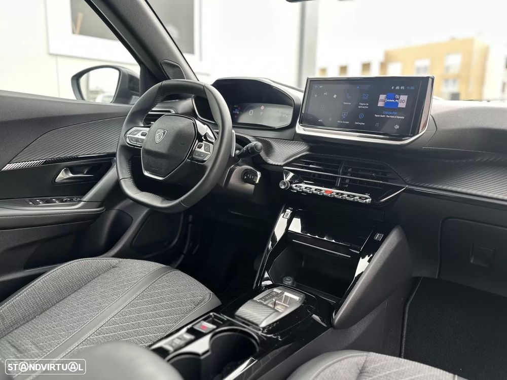 Peugeot 2008 Hybrid 145 e-DSC Allure - 32