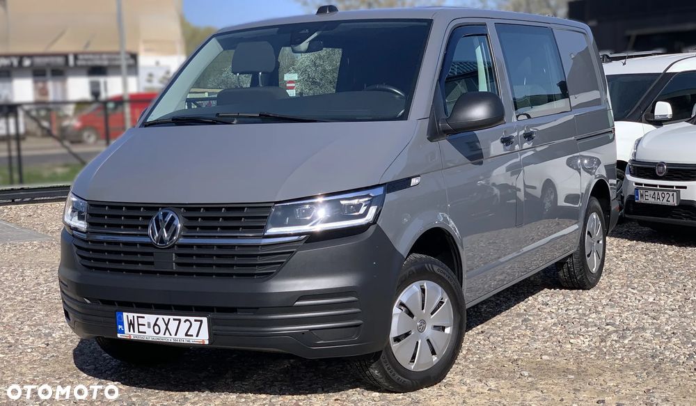 Volkswagen TRANSPORTER T6 TRWAŁY TDI SILNIK DNA 2.0TDI MOC 150KM DSG 7 MOCNA SKRZYNIA DQ-500 AUTOMAT, ZABUDOWA KOMBI VAN MINIBUS SPECJALNA CARAVELLE Reflektory FULL-LED Przód,  Lampy FULL-LED Tył, Kamera, Radar, Czujniki zmiany pasa, 2x boczne drzwi przesuwne! Aktywny tempomat, Podgrzewane fotele, Dwustrefowa Klimatyzacja i ogrzewanie! Fabryczne oryginał WEBASTO 5kW THERMO COMFORT SE Szybkie nagrzewanie silnika zimą! Ilość miejsc 9 osobowy - 41