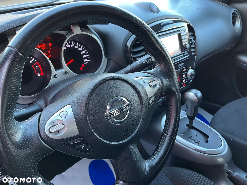Nissan Juke 1.6 T Tekna 4x4 - 11