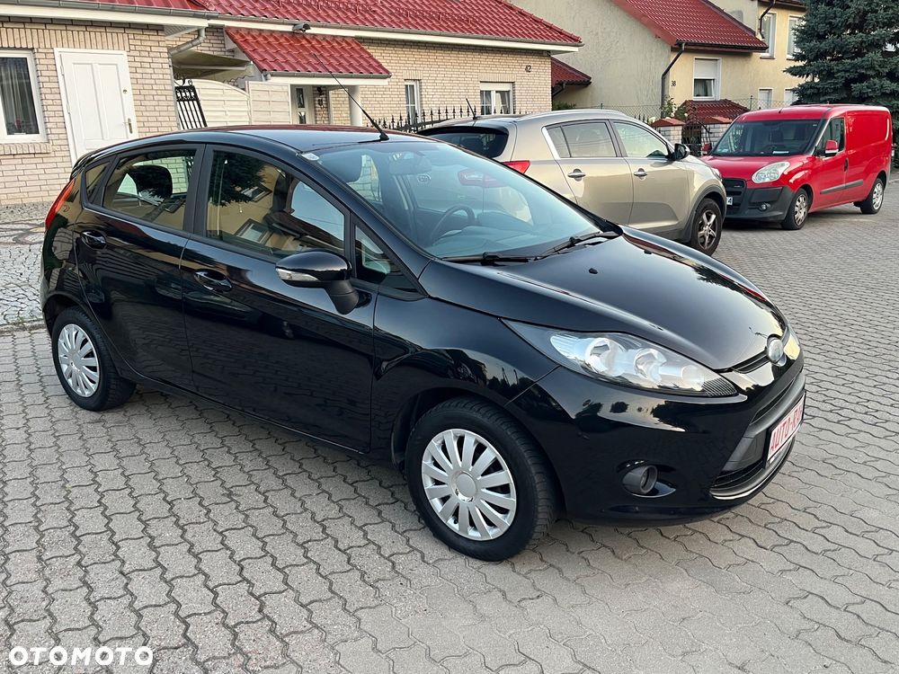 Ford Fiesta 1.25 Ambiente - 11