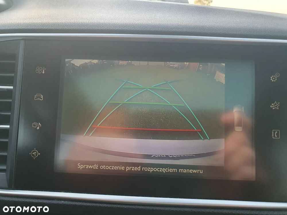 Peugeot 308 1.6 BlueHDi Allure S&S - 14