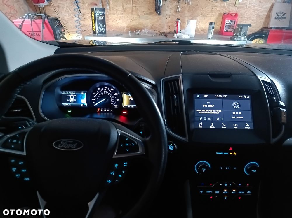 Ford Edge - 2