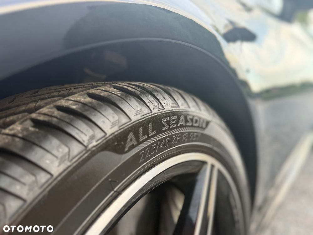 Mercedes-Benz Klasa C AMG 43 4Matic 9G-TRONIC - 22