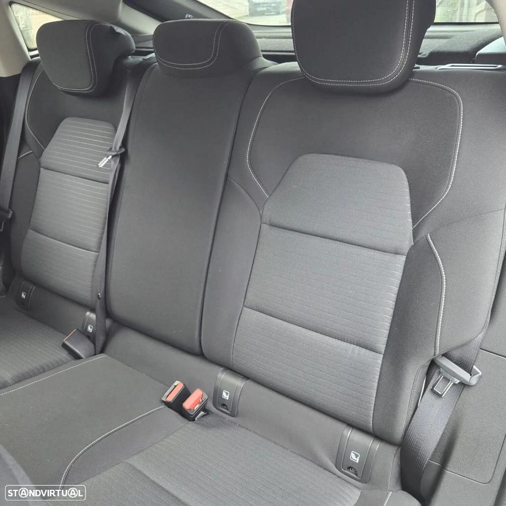 Renault Arkana 1.6 E-Tech Full Hybrid Evolution - 25