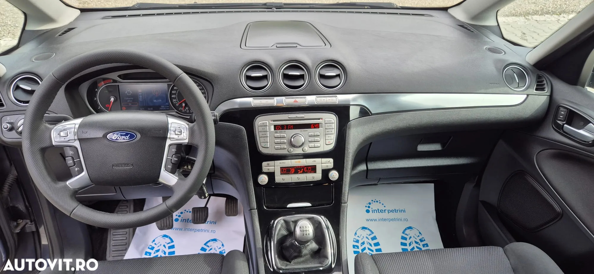 Ford Galaxy - 15