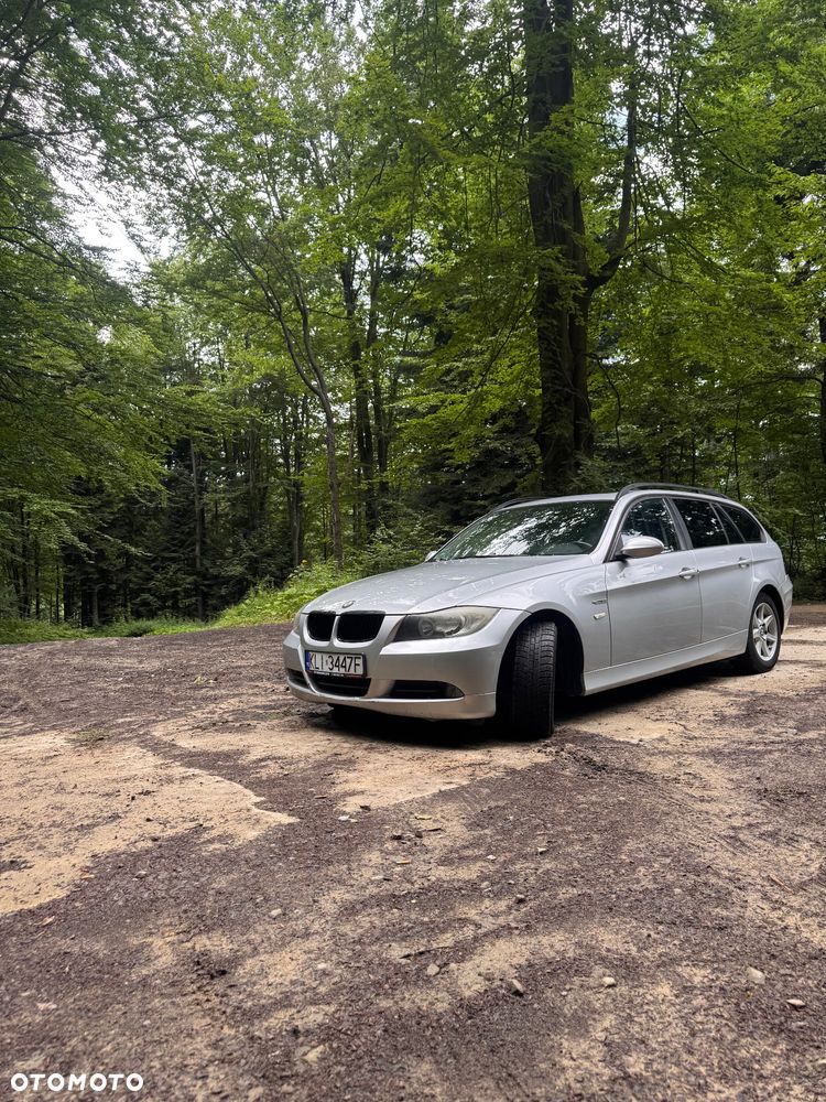 BMW Seria 3 320i - 12