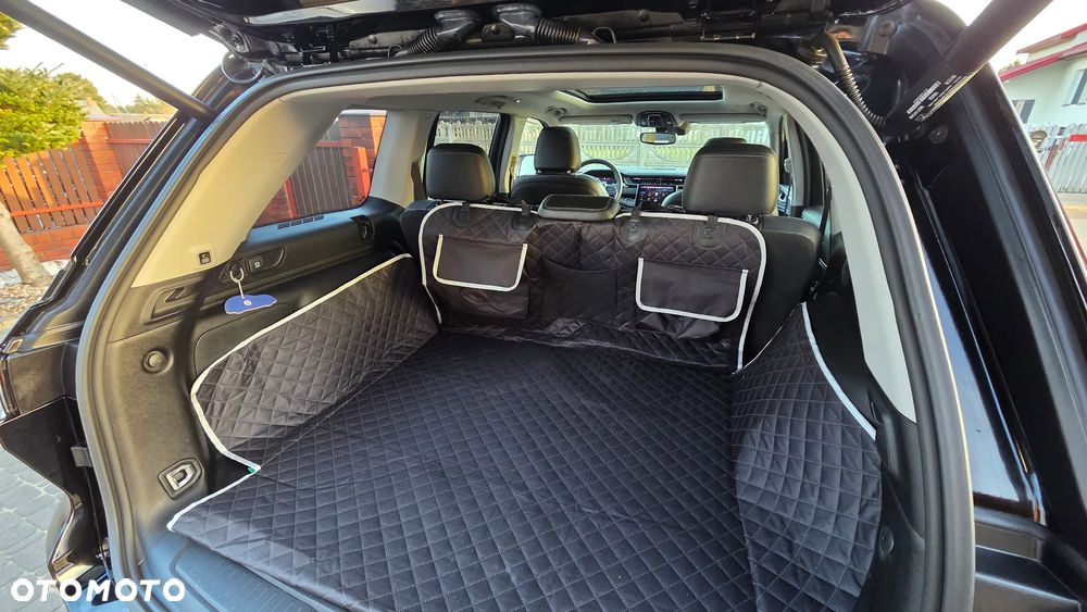 Jeep Grand Cherokee - 22