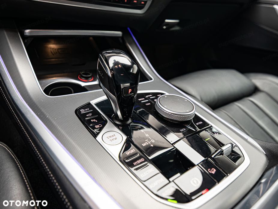 BMW X5 xDrive45e - 23