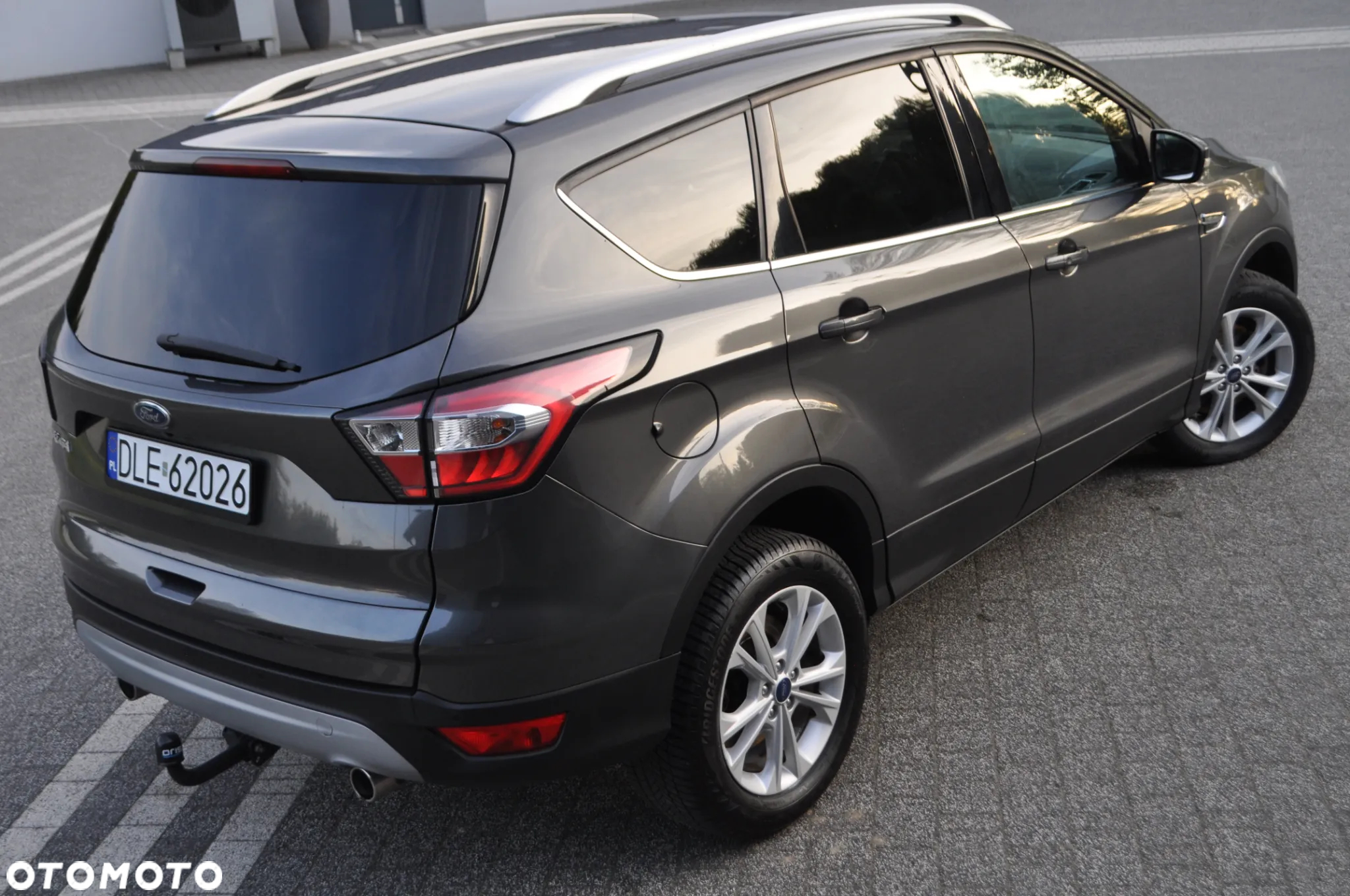 Ford Kuga 2.0 TDCi 2x4 Titanium - 38