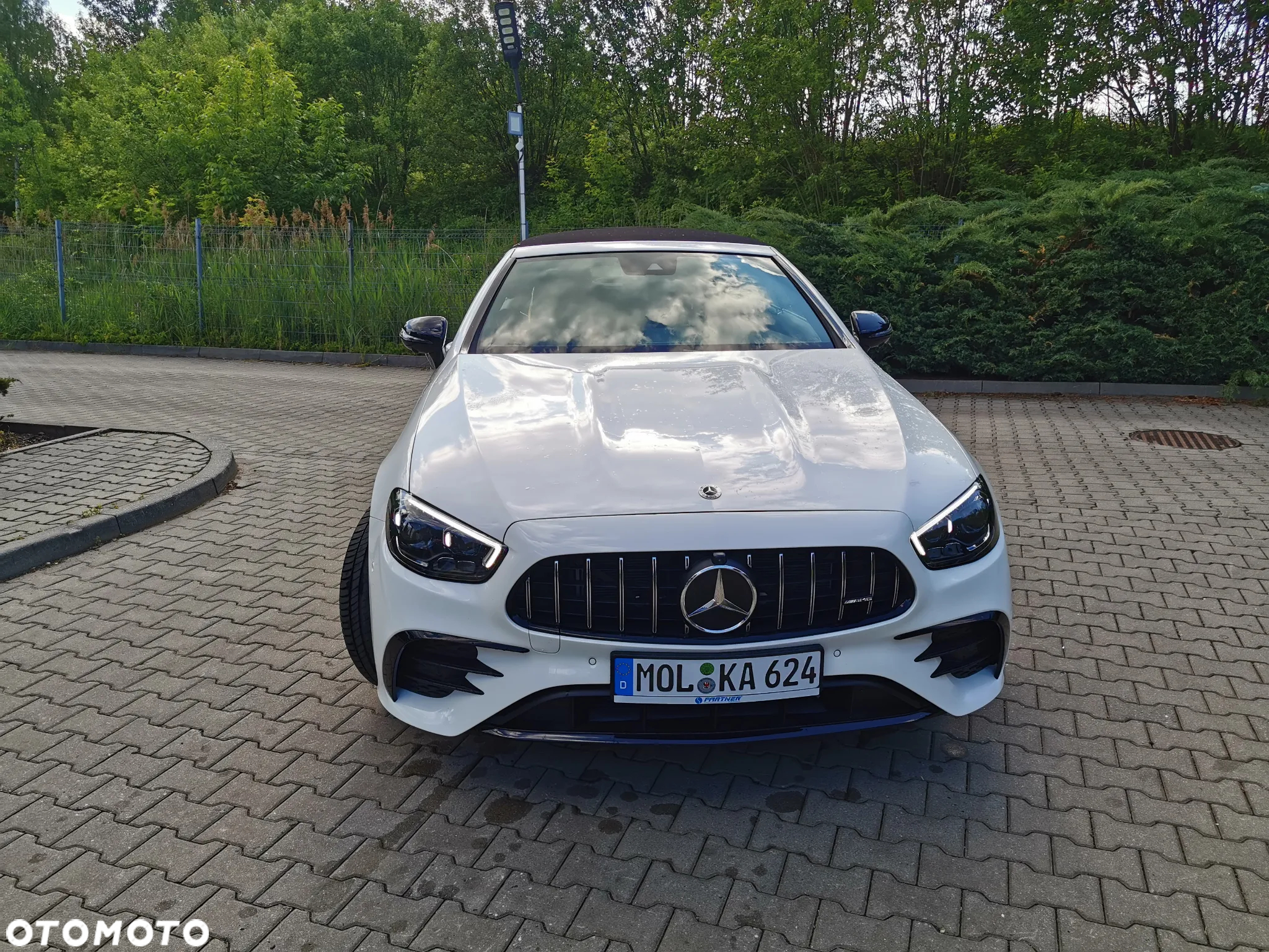 Mercedes-Benz Klasa E AMG 53 4Matic+ Cabrio AMG Speedshift TCT-9G - 3