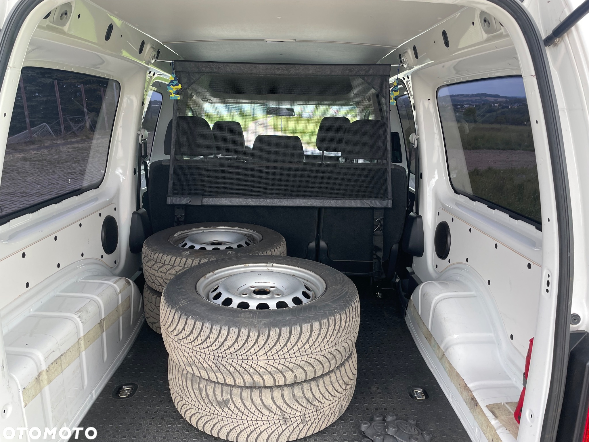 Volkswagen Caddy - 17