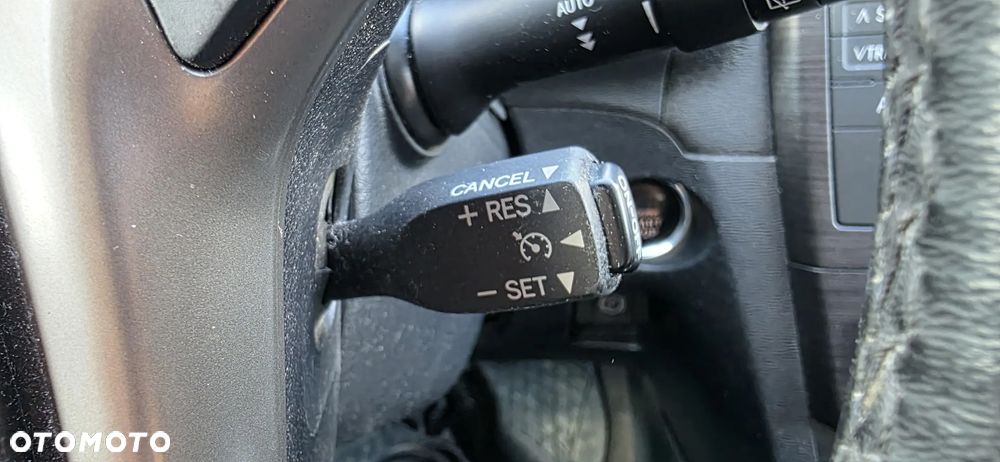 Toyota Avensis 2.0 D-4D Sol - 18