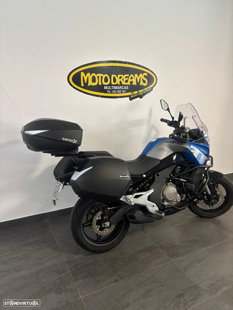 CF Moto 650MT - 4