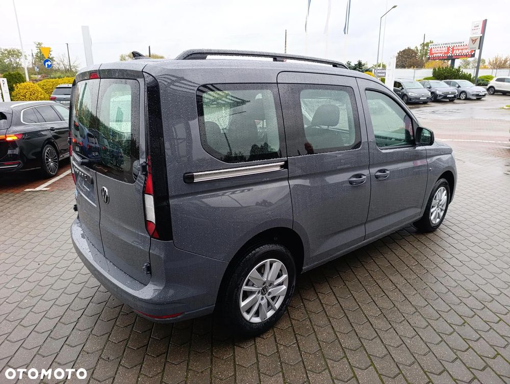 Volkswagen Caddy 1.5 TSI Life DSG - 4