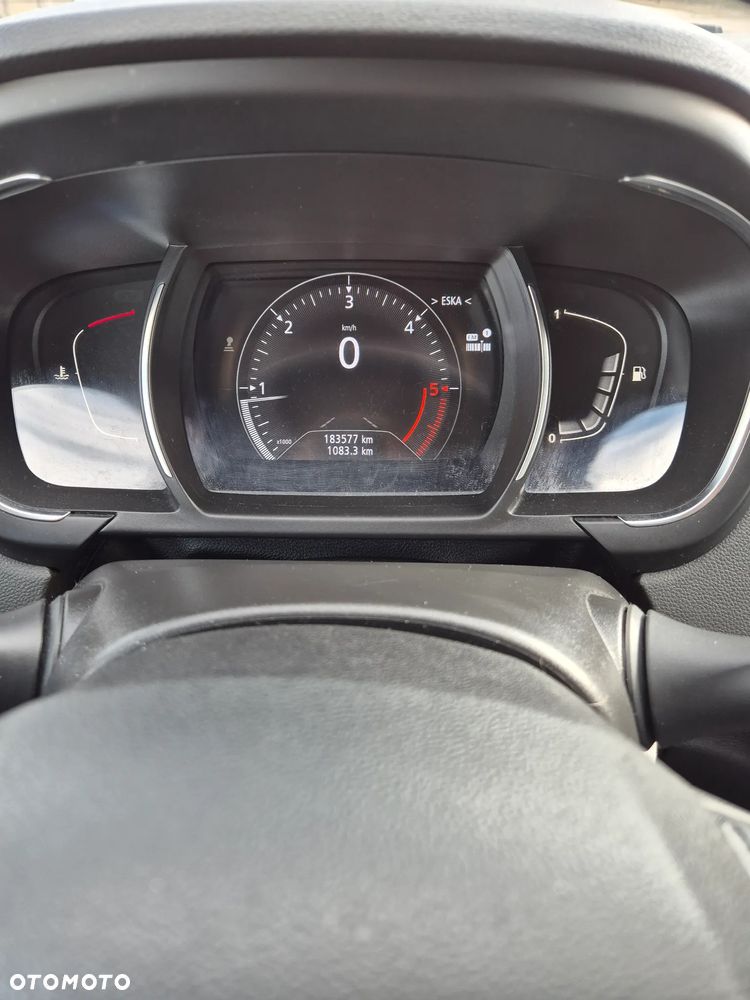 Renault Grand Scenic - 12