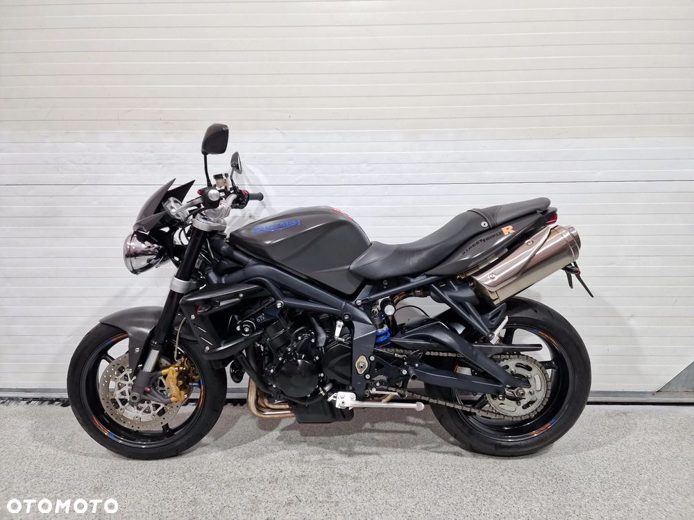 Triumph Street Triple - 1
