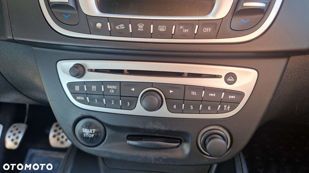 Renault Fluence 2.0 16V Sport Way - 24