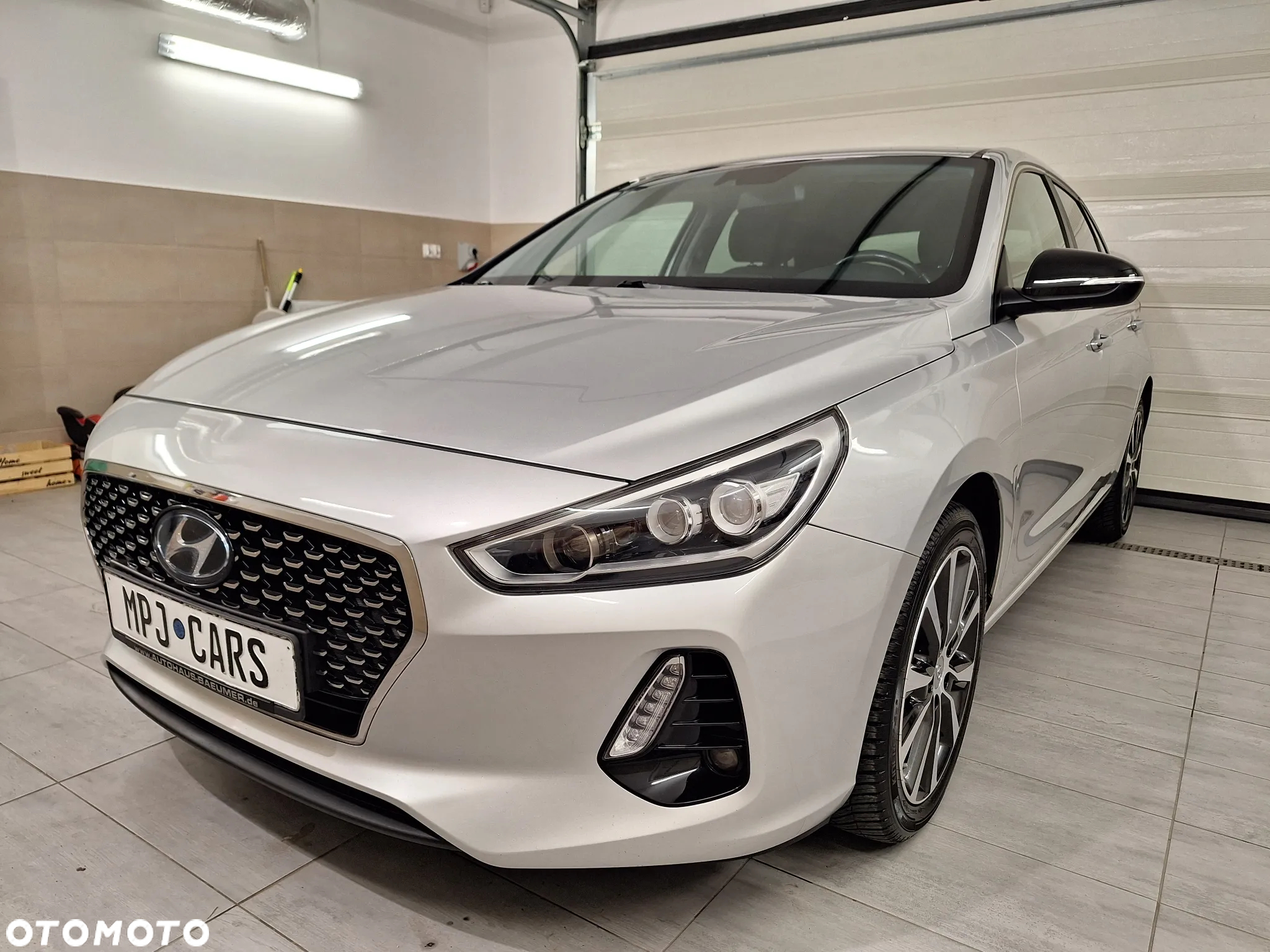 Hyundai i30 1.4 T-GDI Premiere Luxury - 4