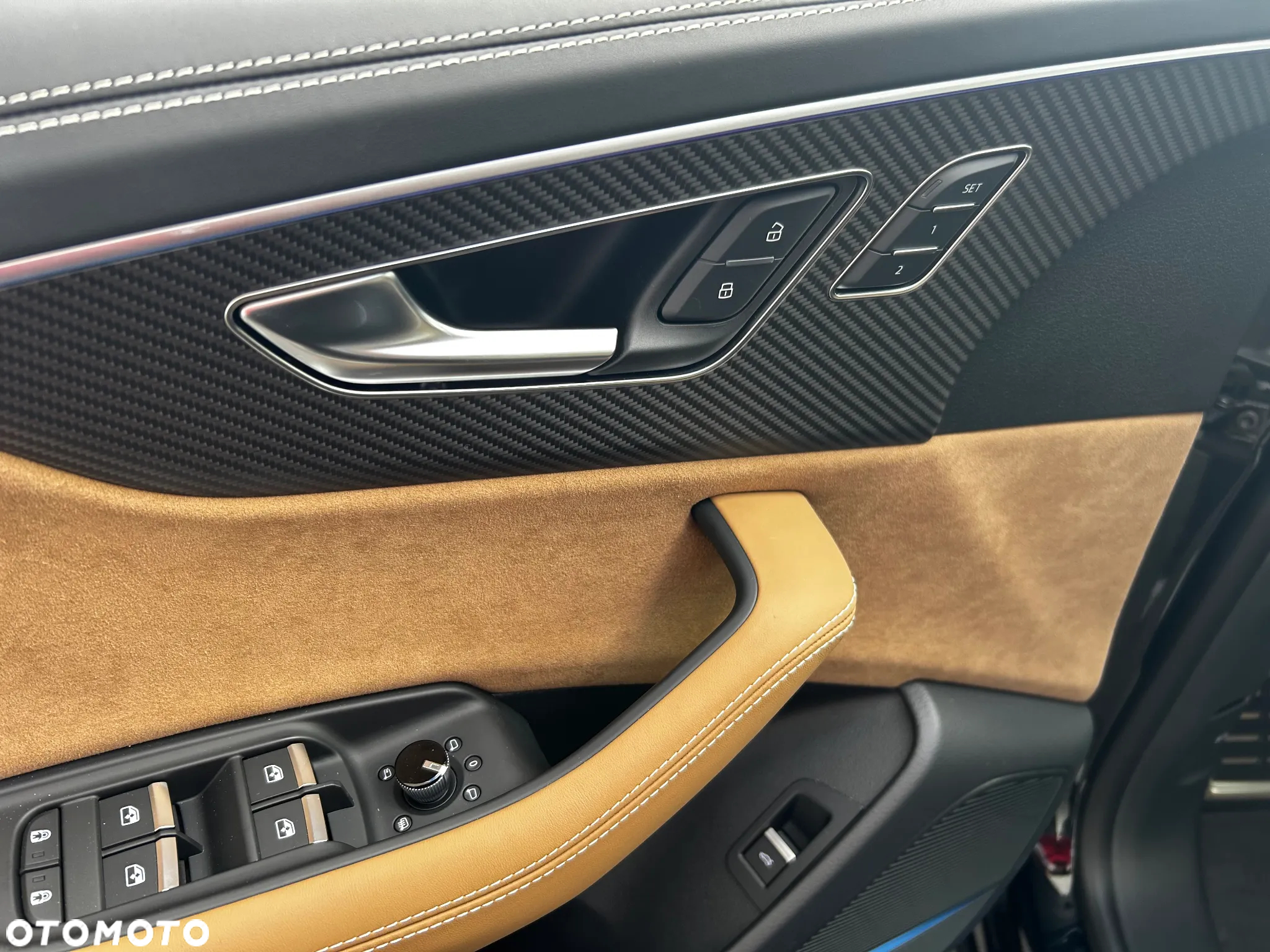 Audi RS Q8 TFSI Quattro Tiptronic Performance - 11