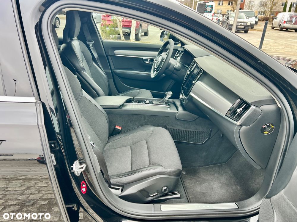 Volvo V90 T4 Geartronic Momentum Pro - 35
