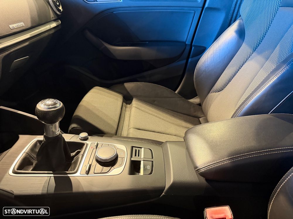 Audi A3 Sportback 2.0 TDI (clean diesel) quattro S line Sport Pack - 14