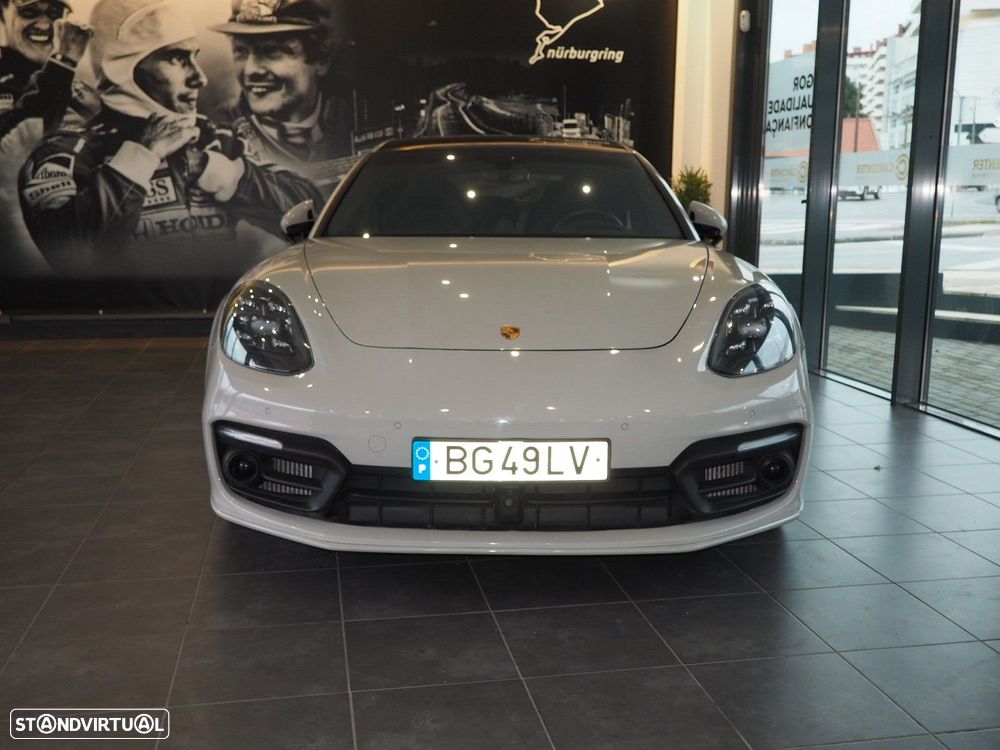 Porsche Panamera Sport Turismo - 2