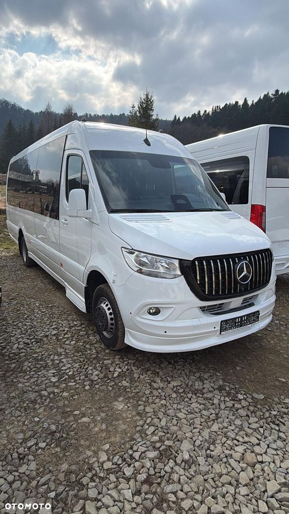 Mercedes-Benz Sprinter 517 - 1
