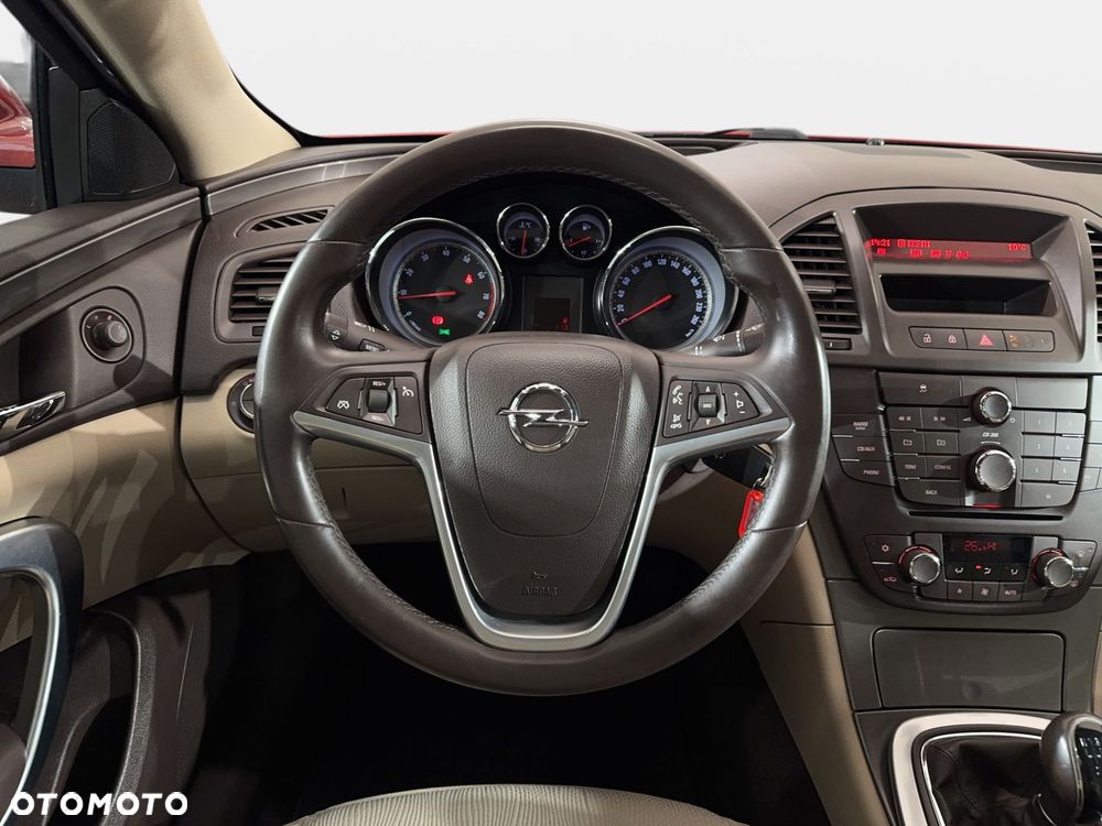 Opel Insignia - 14