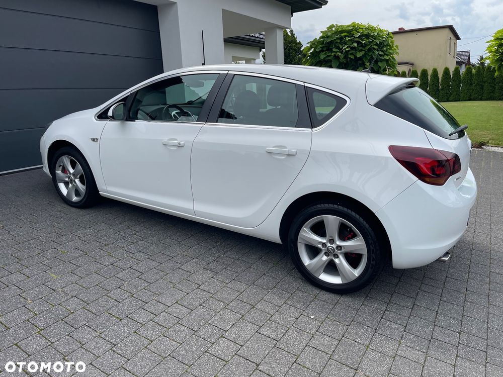 Opel Astra 1.4 Turbo Sport - 26